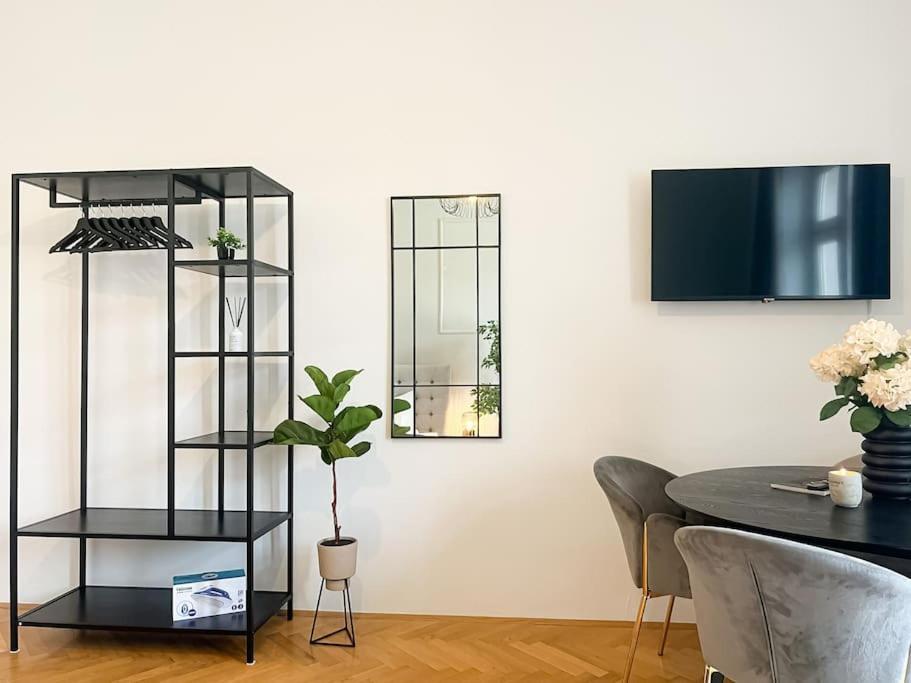 Cozy & Central 2 Bedroom Apartment Βιέννη Εξωτερικό φωτογραφία