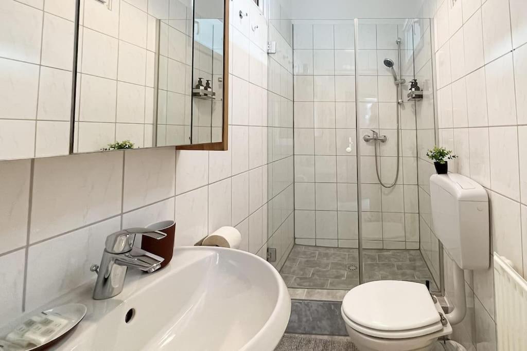 Cozy & Central 2 Bedroom Apartment Βιέννη Εξωτερικό φωτογραφία