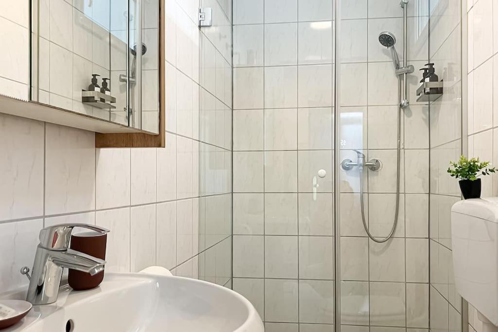 Cozy & Central 2 Bedroom Apartment Βιέννη Εξωτερικό φωτογραφία